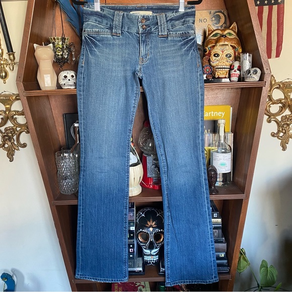 GAP Curvy Low Rise Boot Cut Denim Jeans size 4L 4 - Picture 2 of 7